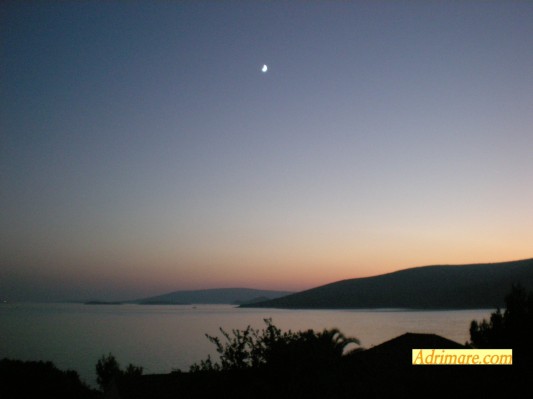 28 Ausblick bei Nacht.JPG