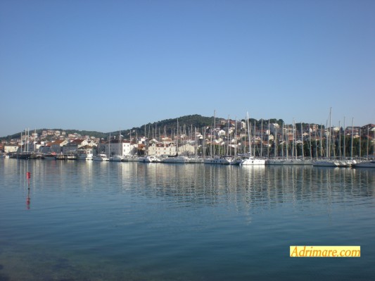 35 Hafen von Trogir.JPG